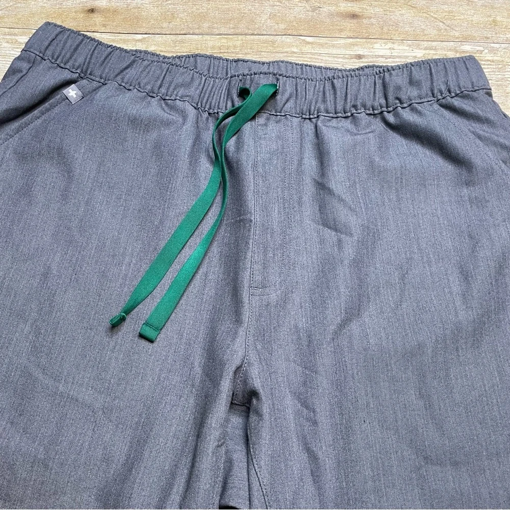 Figs Men’s Gray Tansen Joggers Scrub Pants